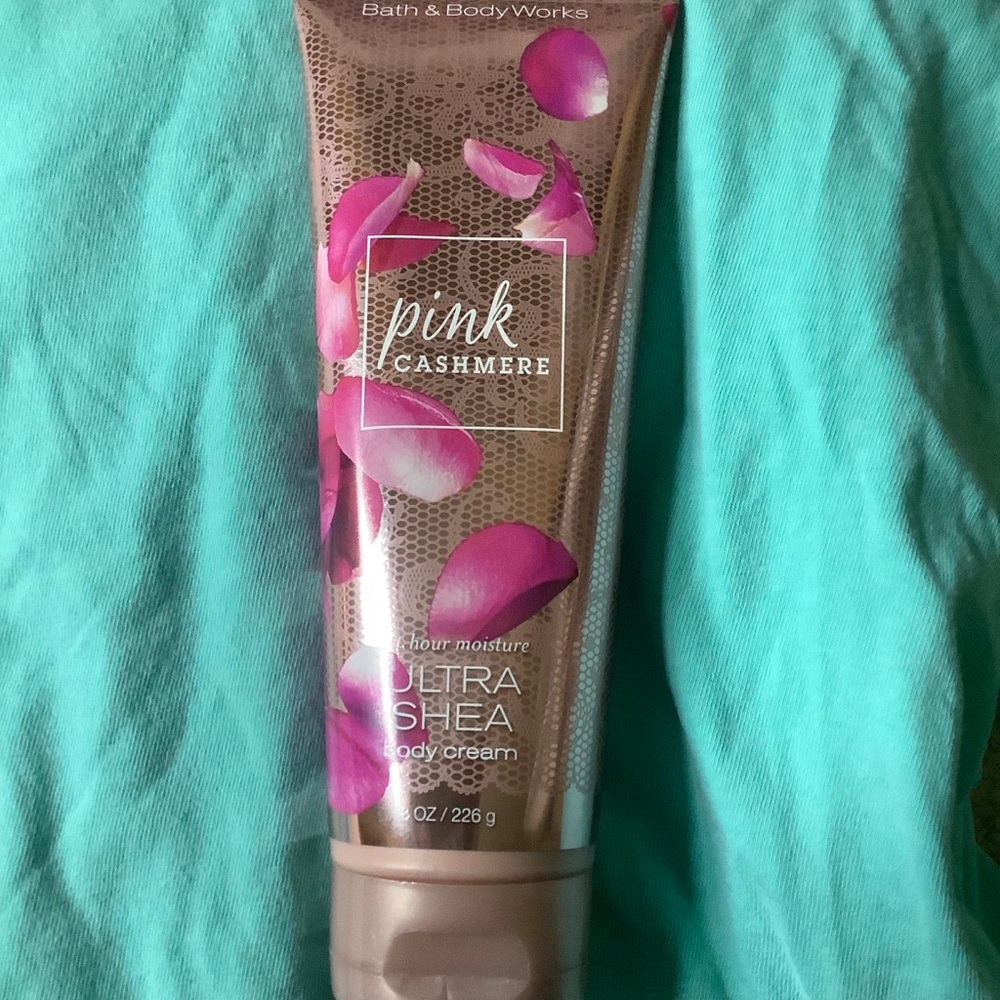 Bath and Body Works Pink Cashmere lotion